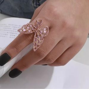 NWT Gorgeous Pink Crystal Adjustable Silver Butterfly Statement Ring